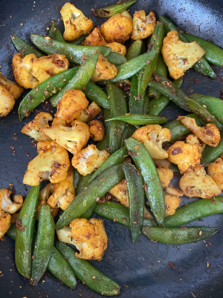 Cauliflower green peas stir fry